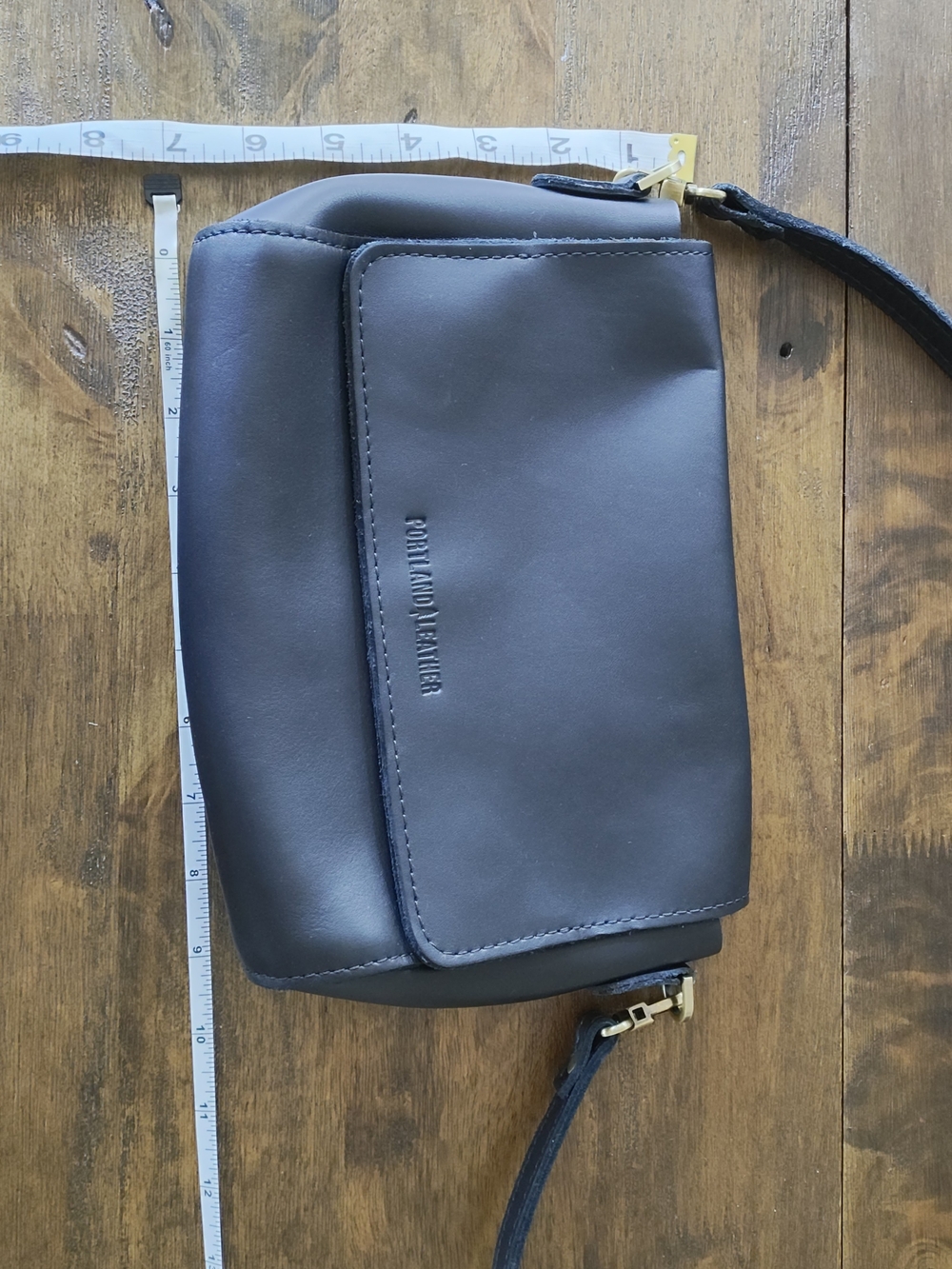 Portland Leather Crossbody Purse Bag - Picture 8 of 8